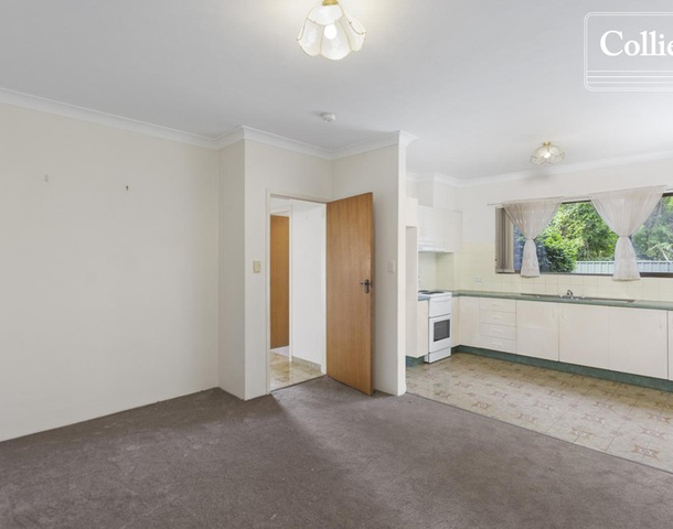 4/2 The Avenue , Corrimal NSW 2518