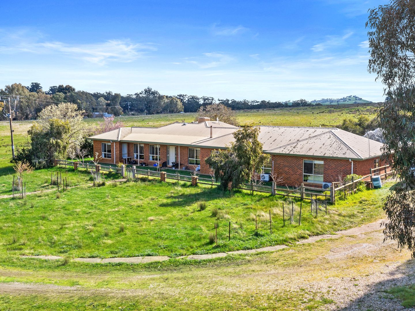 Sold 525 Highlands Road, Whiteheads Creek VIC 3660 on 26 May 2023