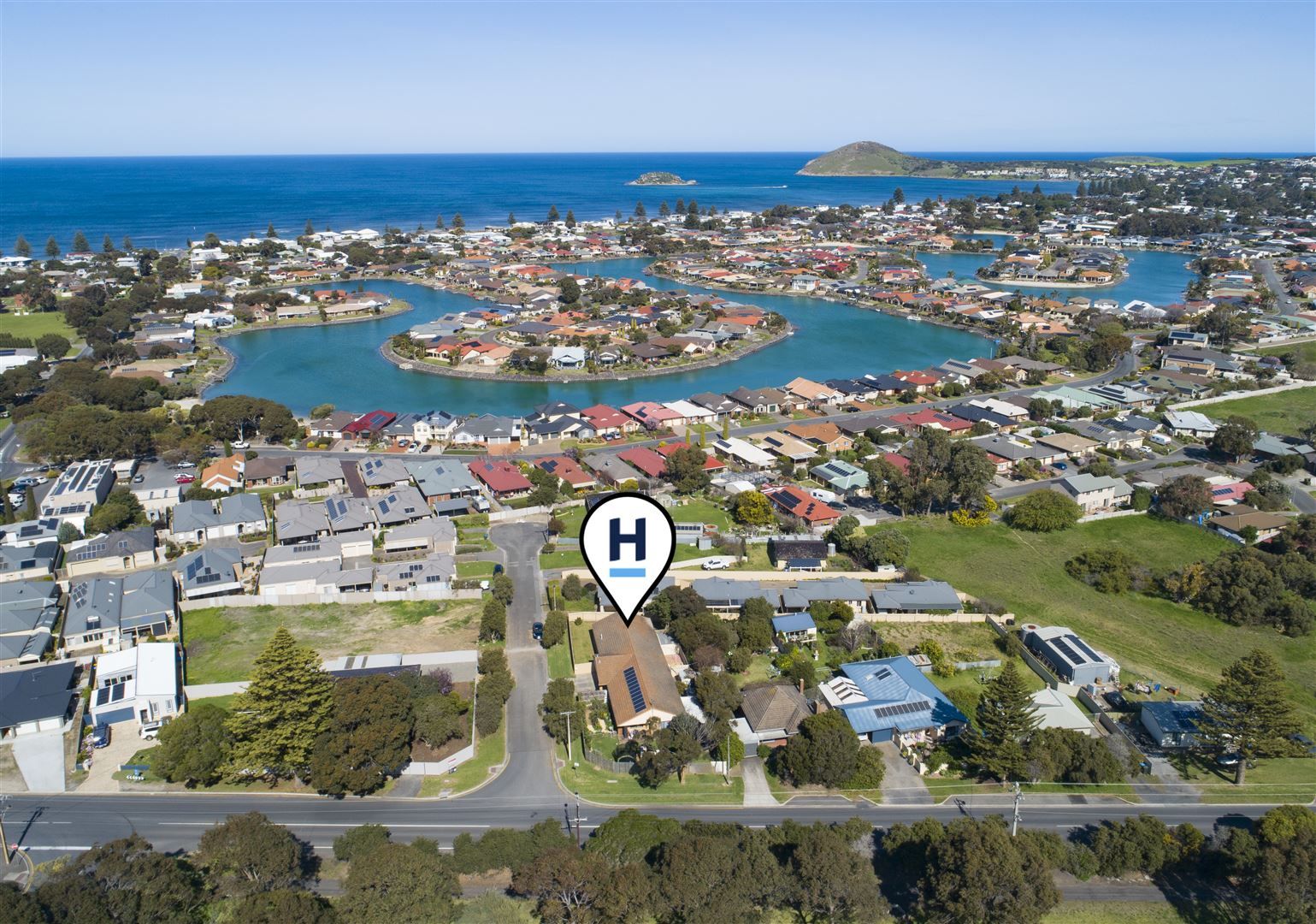 2/106 Bay Road, Encounter Bay SA 5211, Image 0