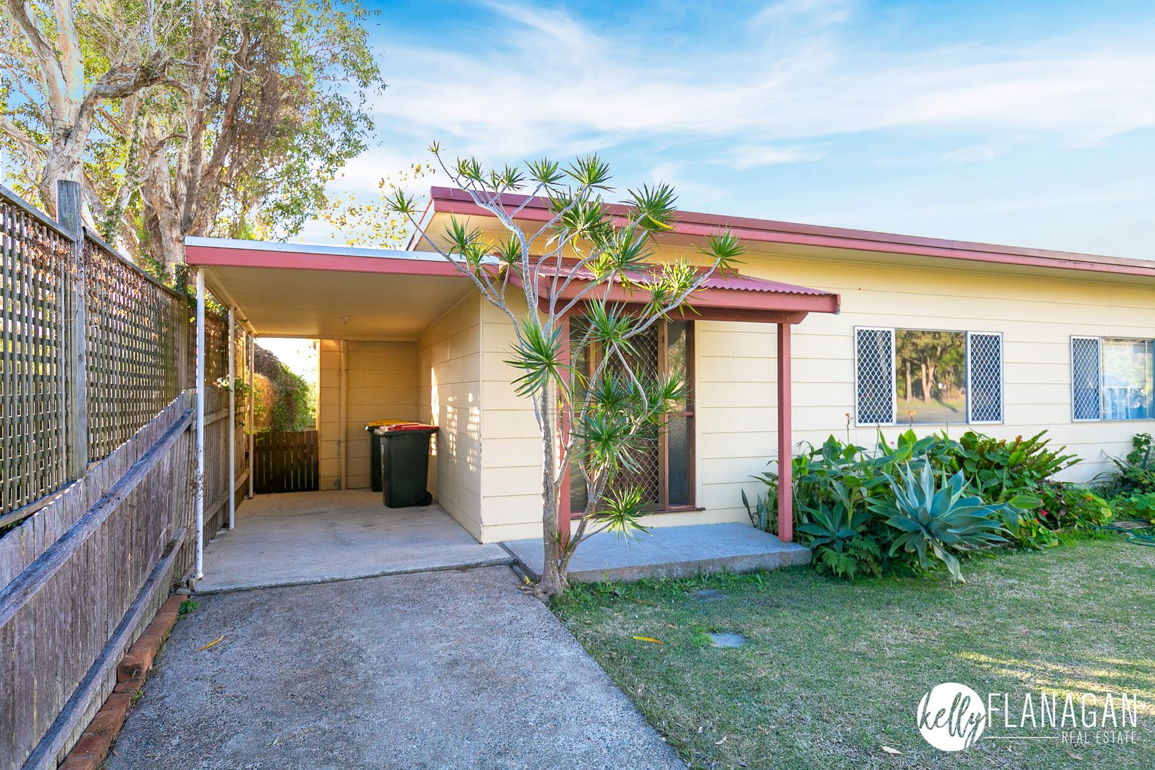 2/25 Korogora Street, Crescent Head NSW 2440, Image 2