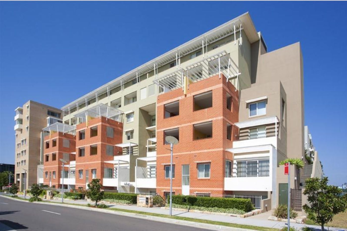 2 bedrooms Apartment / Unit / Flat in Bellagio 412/16 Marine Parade WENTWORTH POINT NSW, 2127