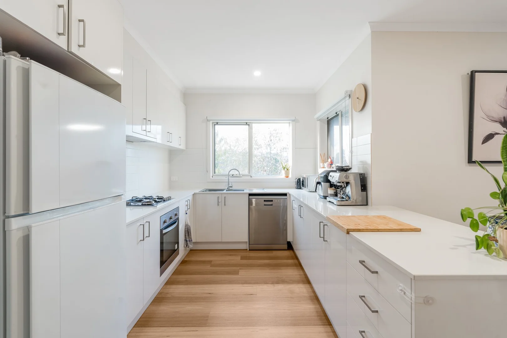 Additional image 3 of 3/258 Roslyn Rd, Highton VIC 3216
