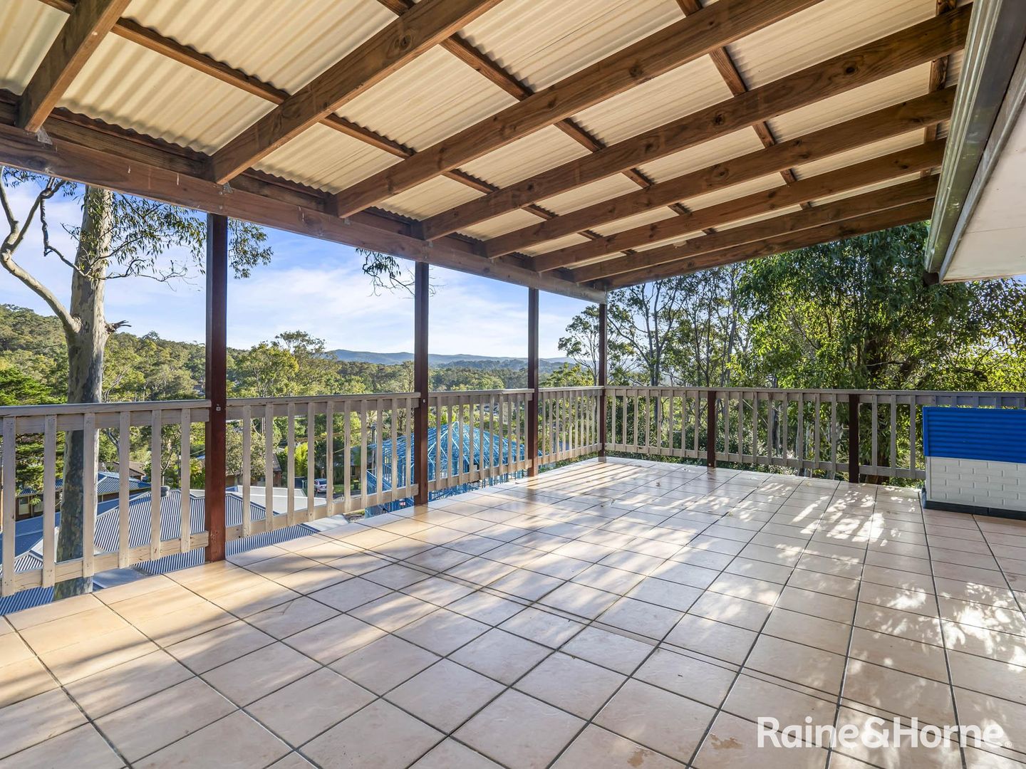 10 Hasluck Drive, Watanobbi NSW 2259, Image 2