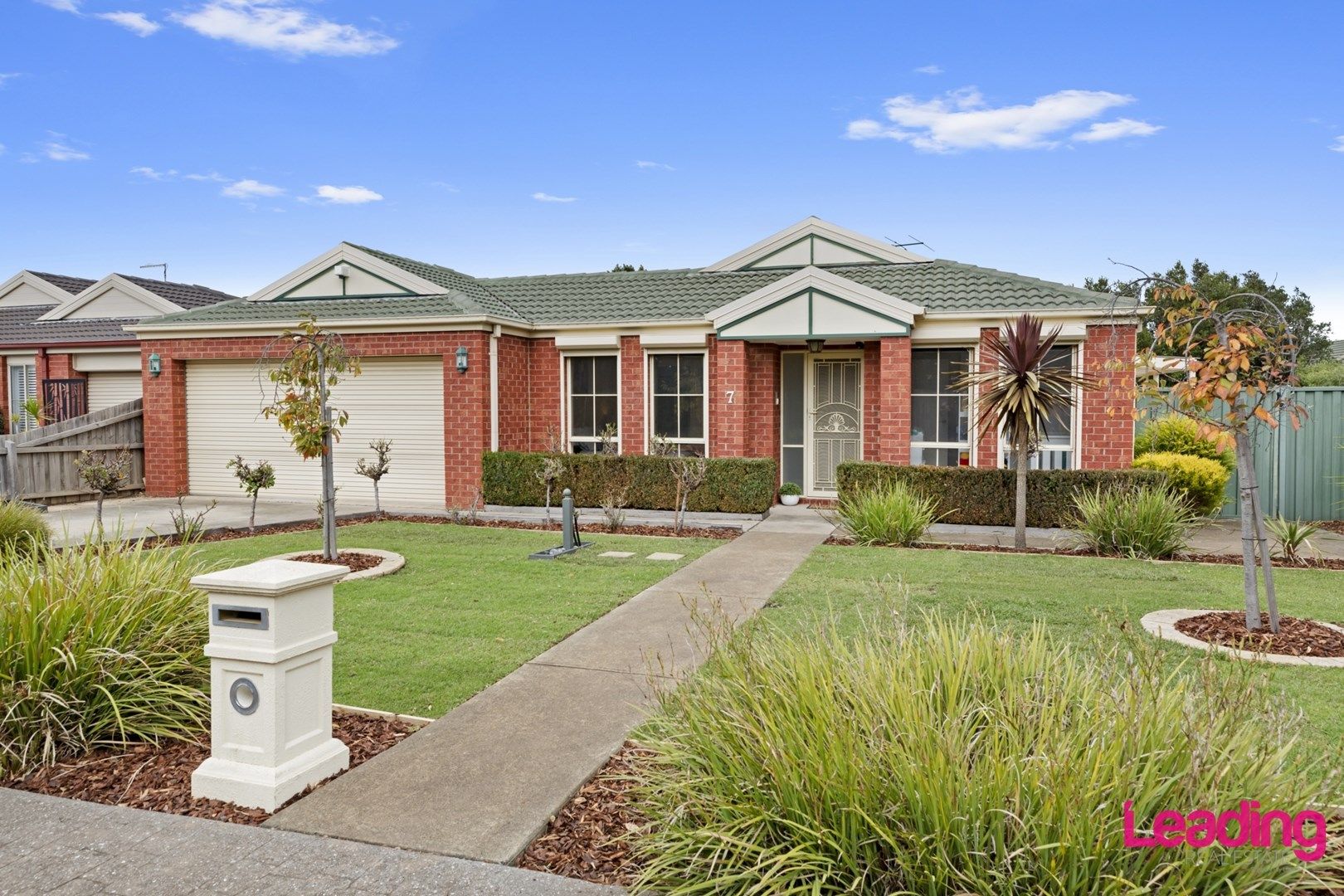 4 bedrooms House in 7 O'Reilly Court SUNBURY VIC, 3429