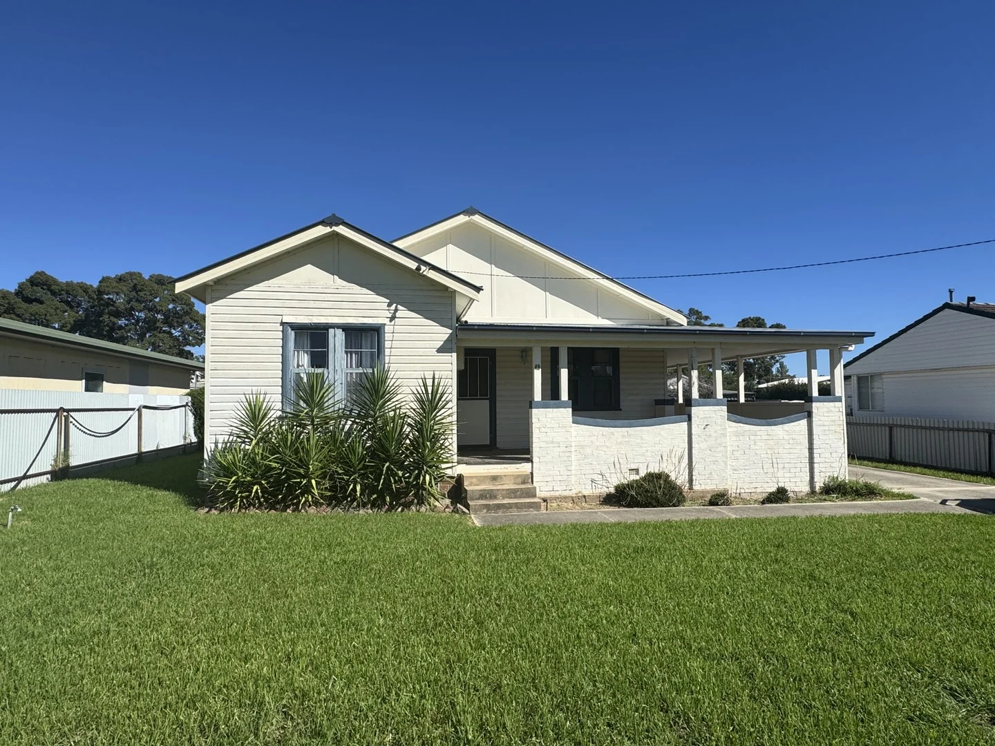 49 Binalong Street, Young NSW 2594