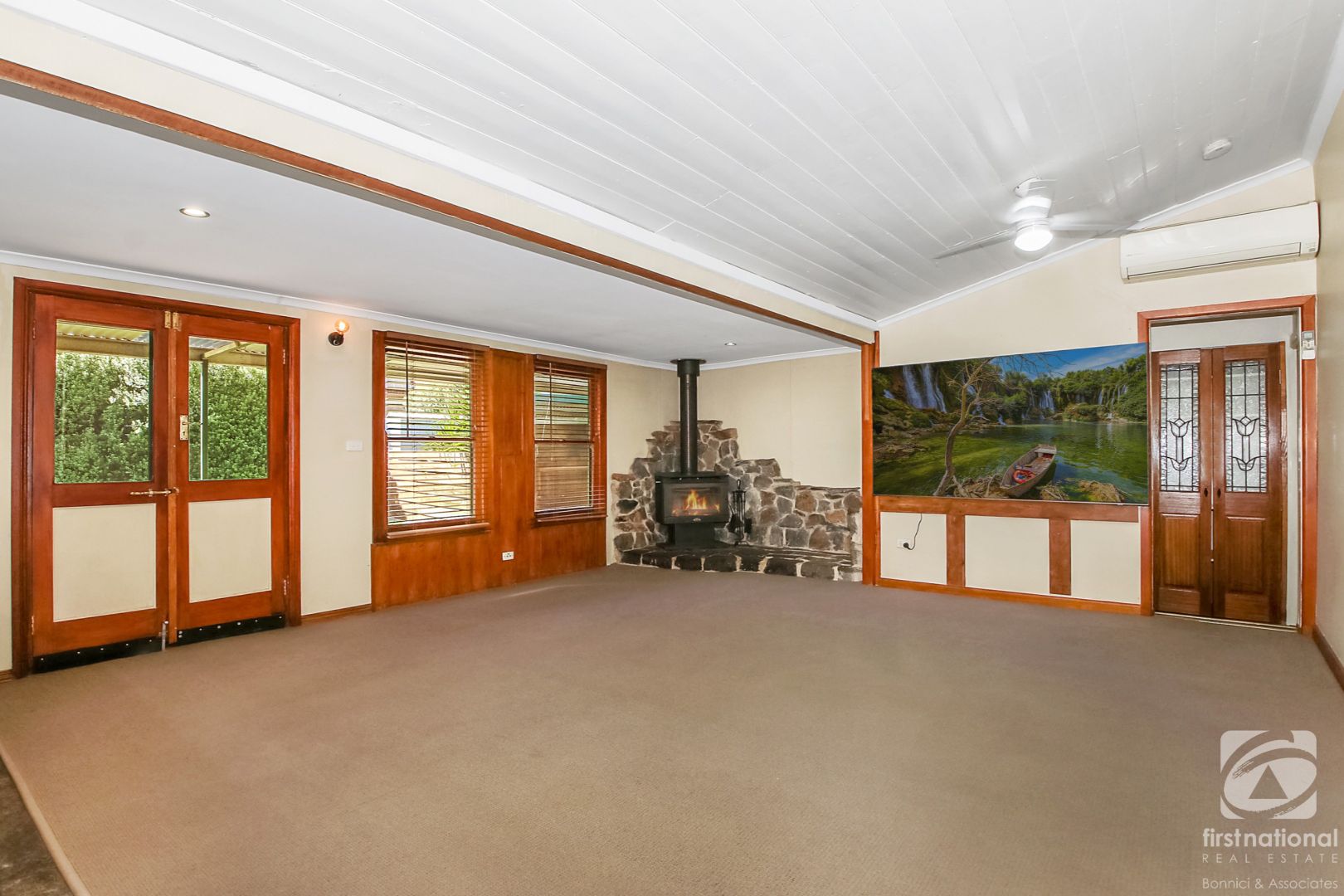 8 Main Street, Chiltern VIC 3683, Image 1