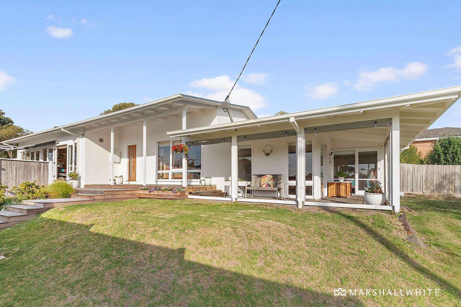 3 bedrooms House in 27 Ithaca Road FRANKSTON SOUTH VIC, 3199