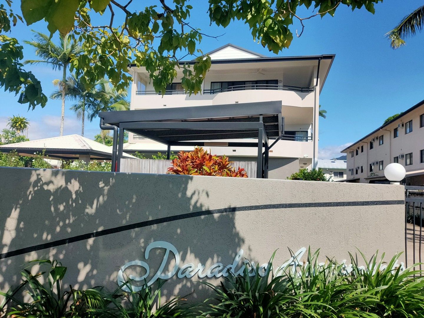 2 bedrooms Apartment / Unit / Flat in 2/157 Martyn Street MANUNDA QLD, 4870