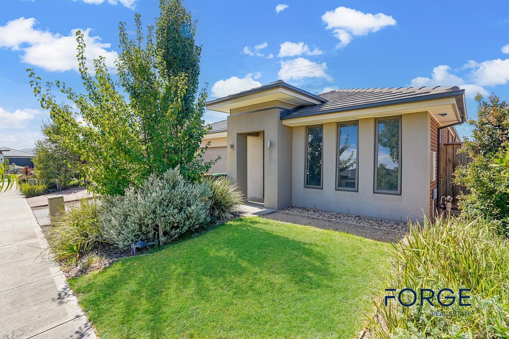 4 bedrooms House in 32 Aspera Drive WERRIBEE VIC, 3030