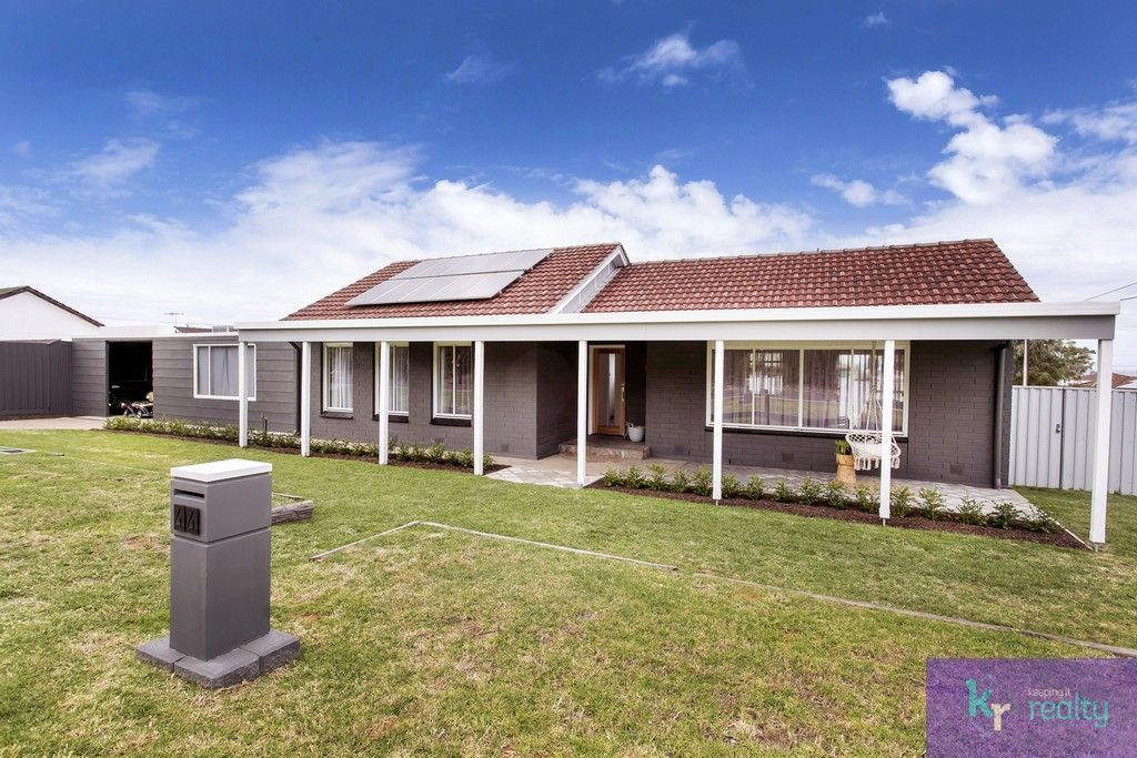 44 Sullivan Terrace, O'Sullivan Beach SA 5166, Image 2