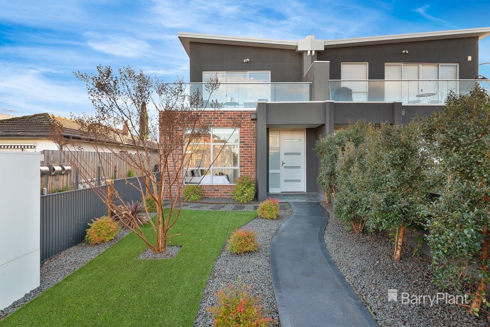 2 bedrooms Townhouse in 2/33 View Street PASCOE VALE VIC, 3044