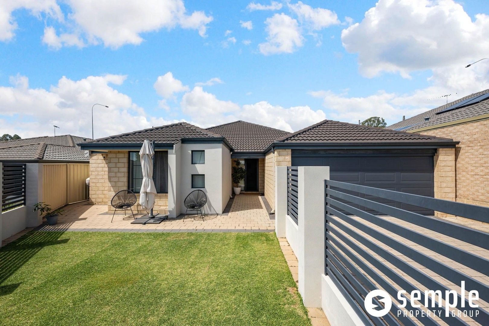 4 bedrooms House in 23 Wedgetail Crescent SUCCESS WA, 6164