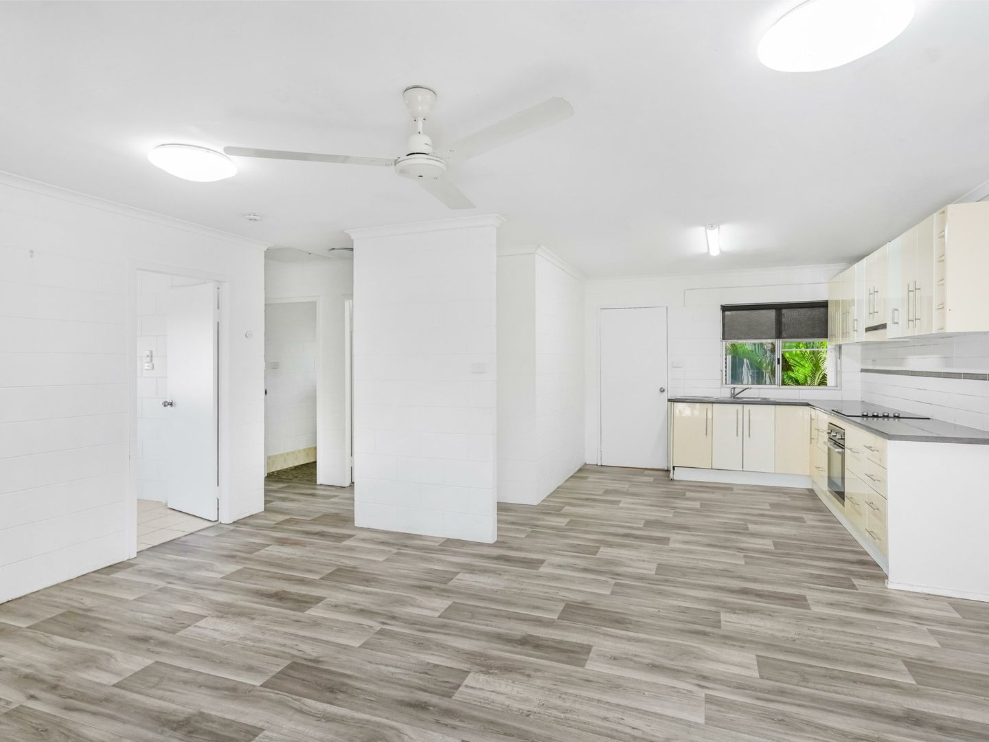 7/97-101 Mann Street, Westcourt QLD 4870, Image 1