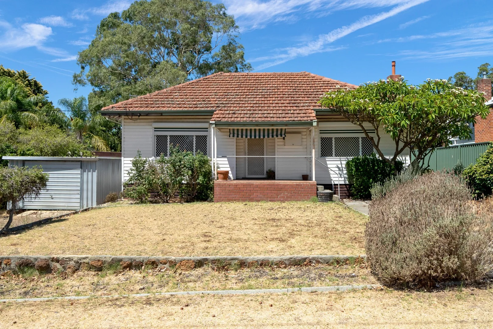 16 Manson Street, Swan View WA 6056
