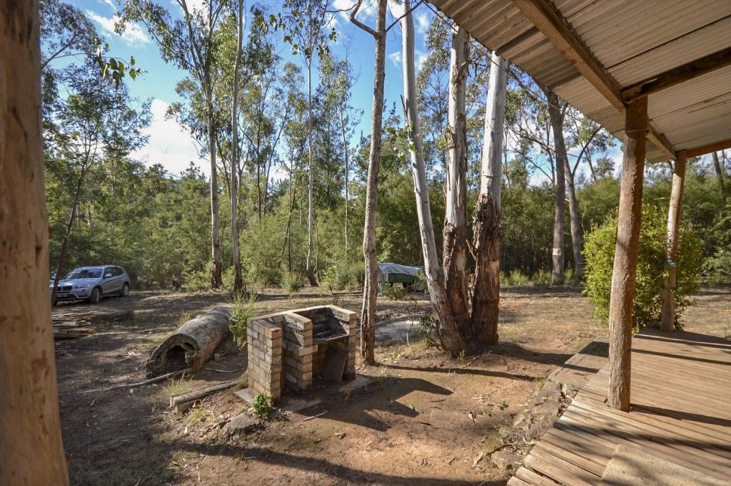 210 Howqua River Road, Howqua VIC 3723, Image 2