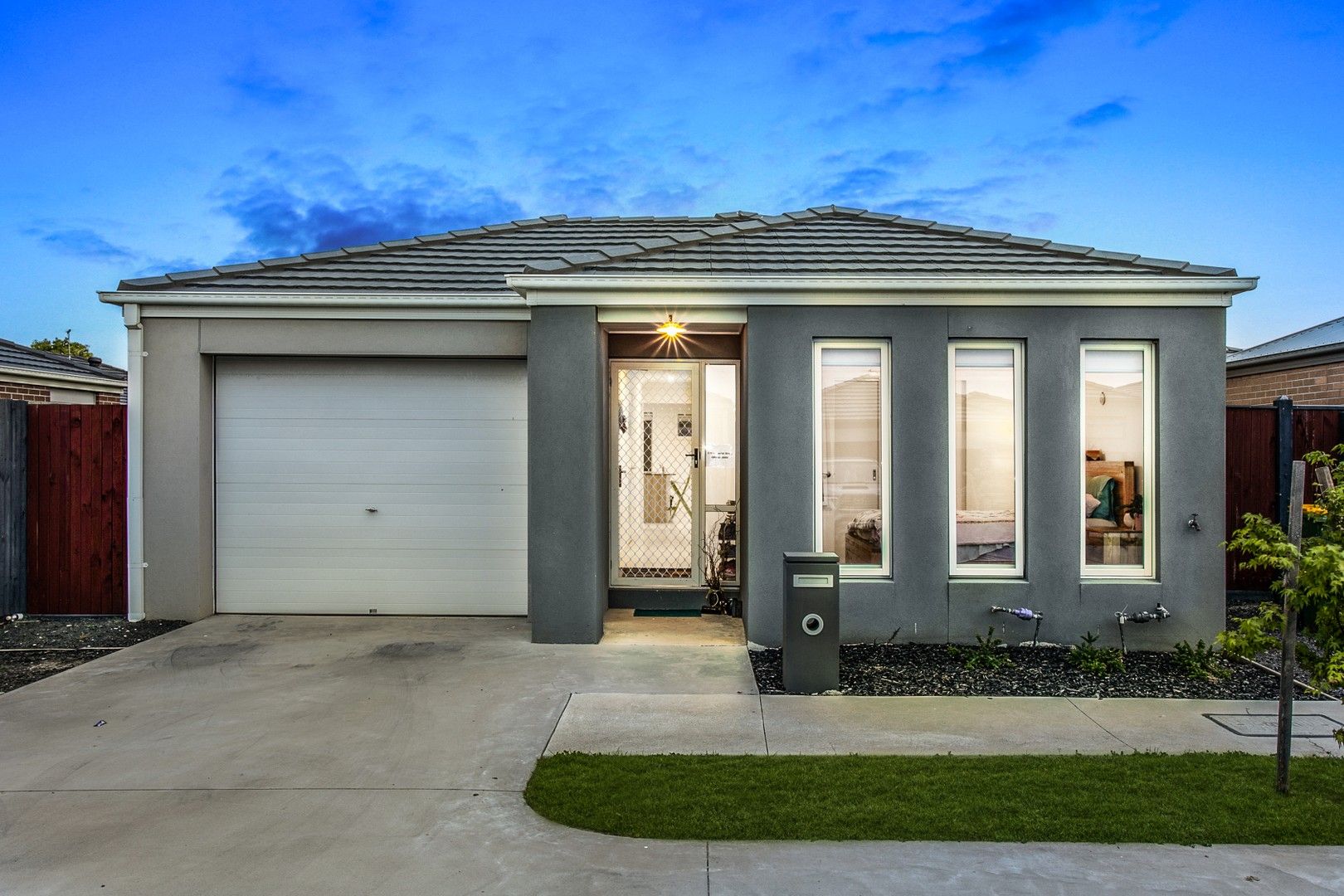 3 Newcastle Drive, Officer VIC 3809, Image 0