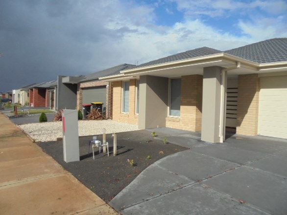 31 Blakewater Crescent, Melton South VIC 3338, Image 0