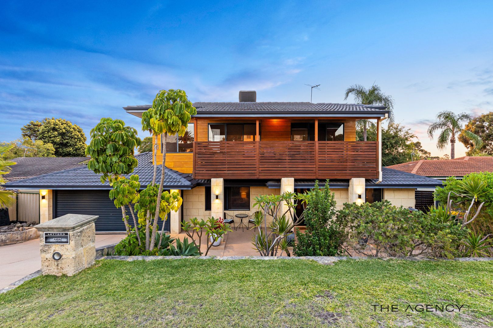 15 Winchester Way, Leeming WA 6149, Image 1