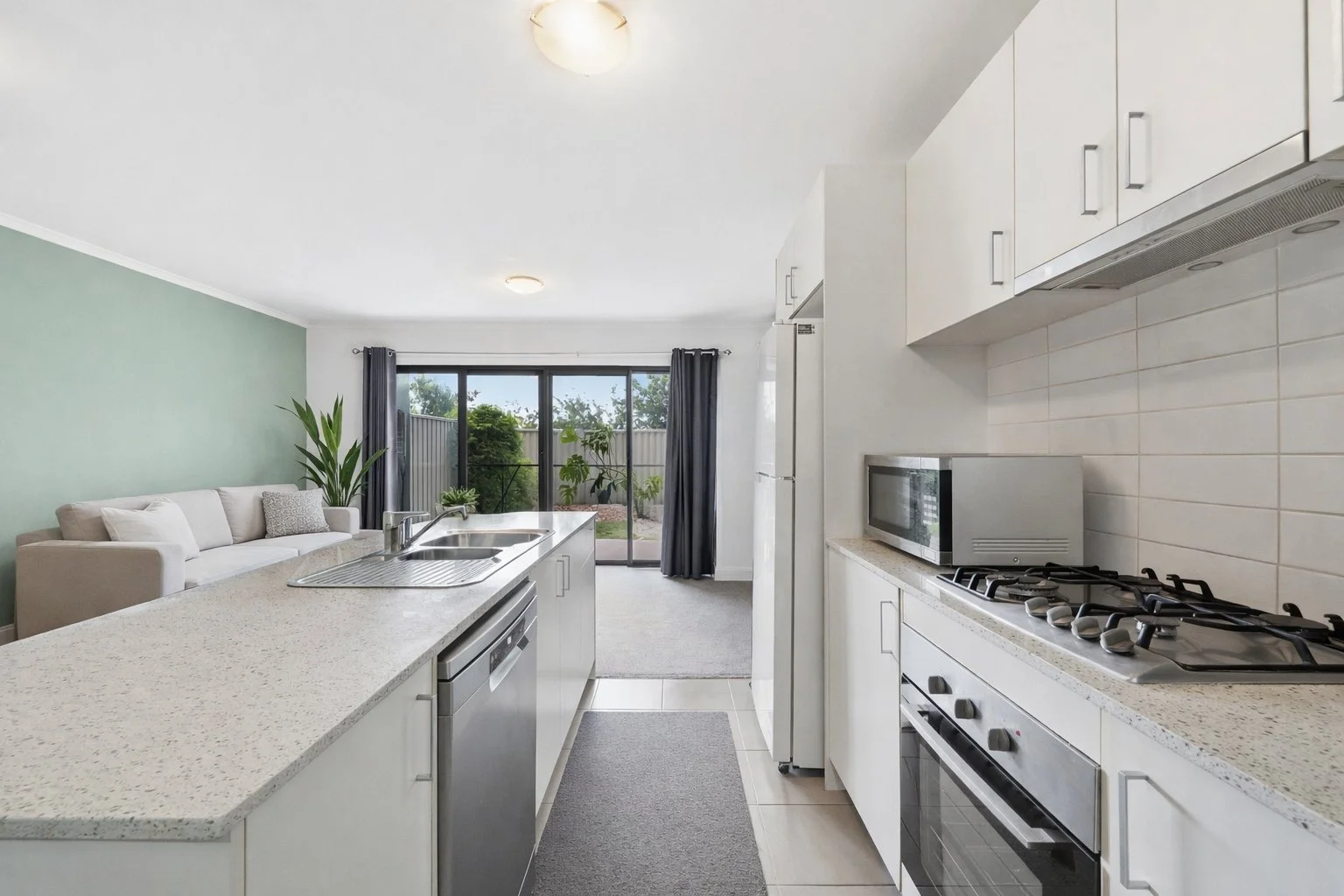 Primary image of 4/4 Ross Road, Queanbeyan NSW 2620