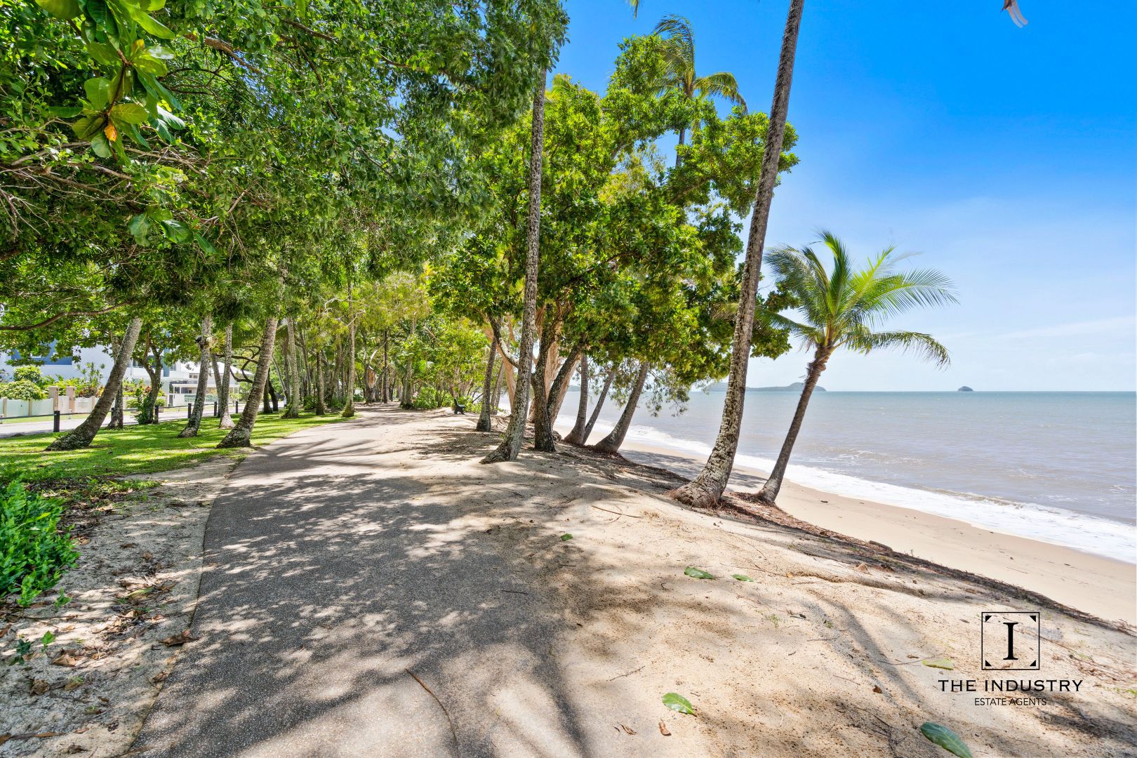 9/79 Arlington Esplanade, Clifton Beach QLD 4879, Image 2