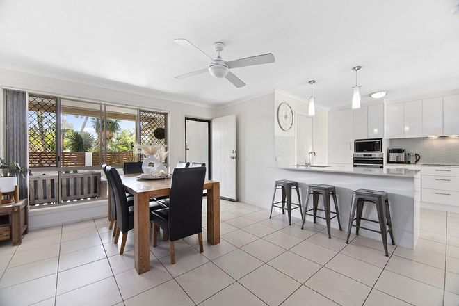 Picture of 1/4 Fonda Place, OXENFORD QLD 4210