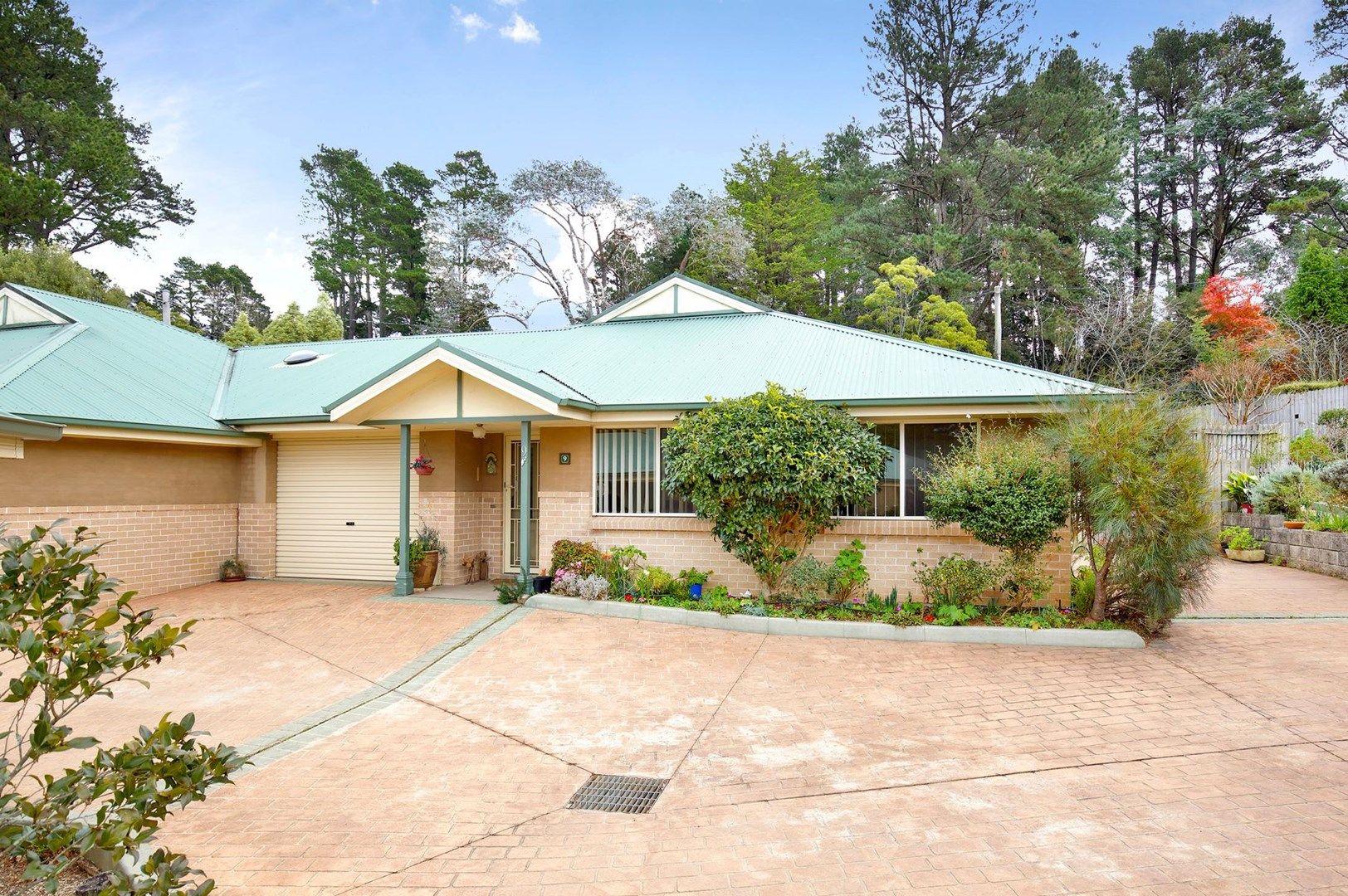 9/11 Cale Lane, Wentworth Falls NSW 2782, Image 0