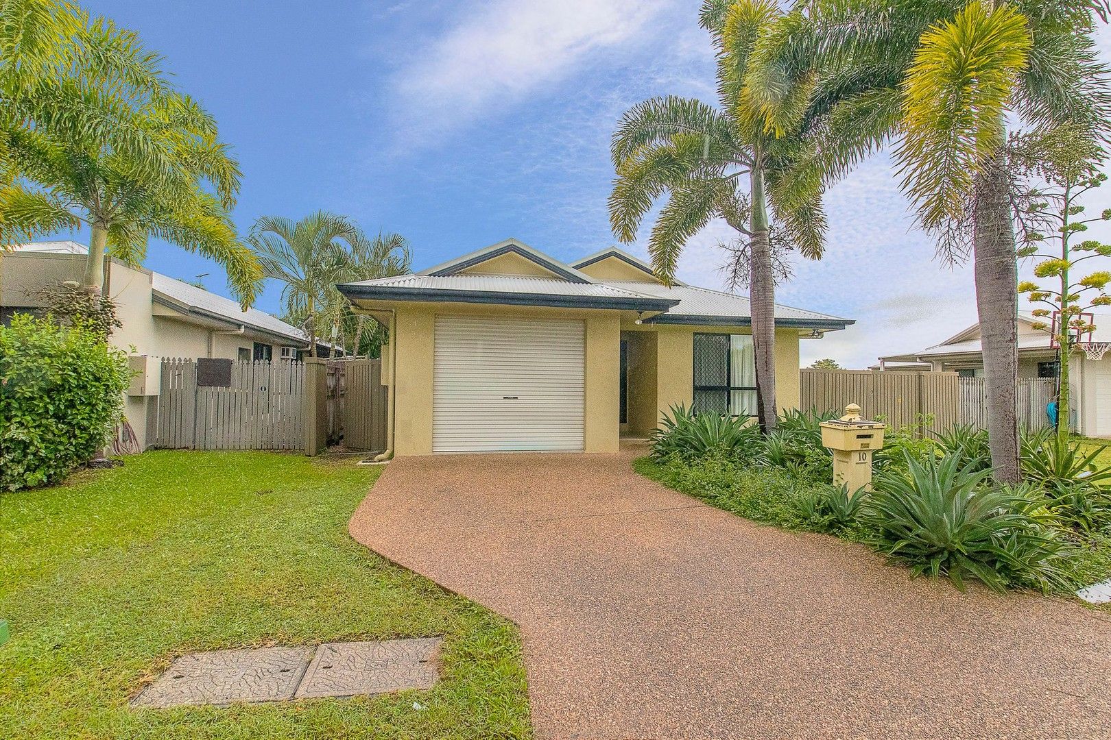 3 bedrooms House in 10 Epsom Court BURDELL QLD, 4818