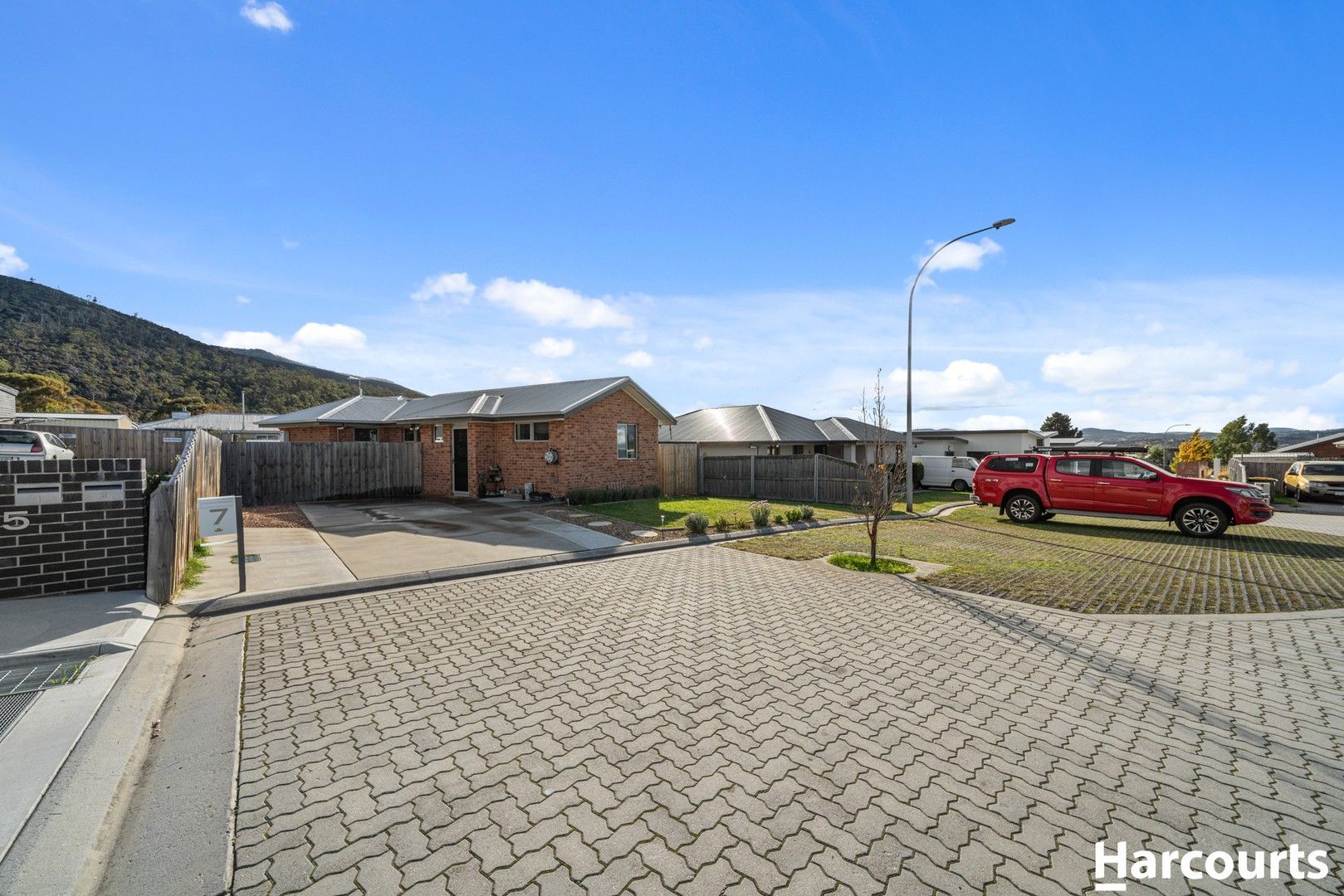 7 Crossin Court, Chigwell TAS 7011, Image 1