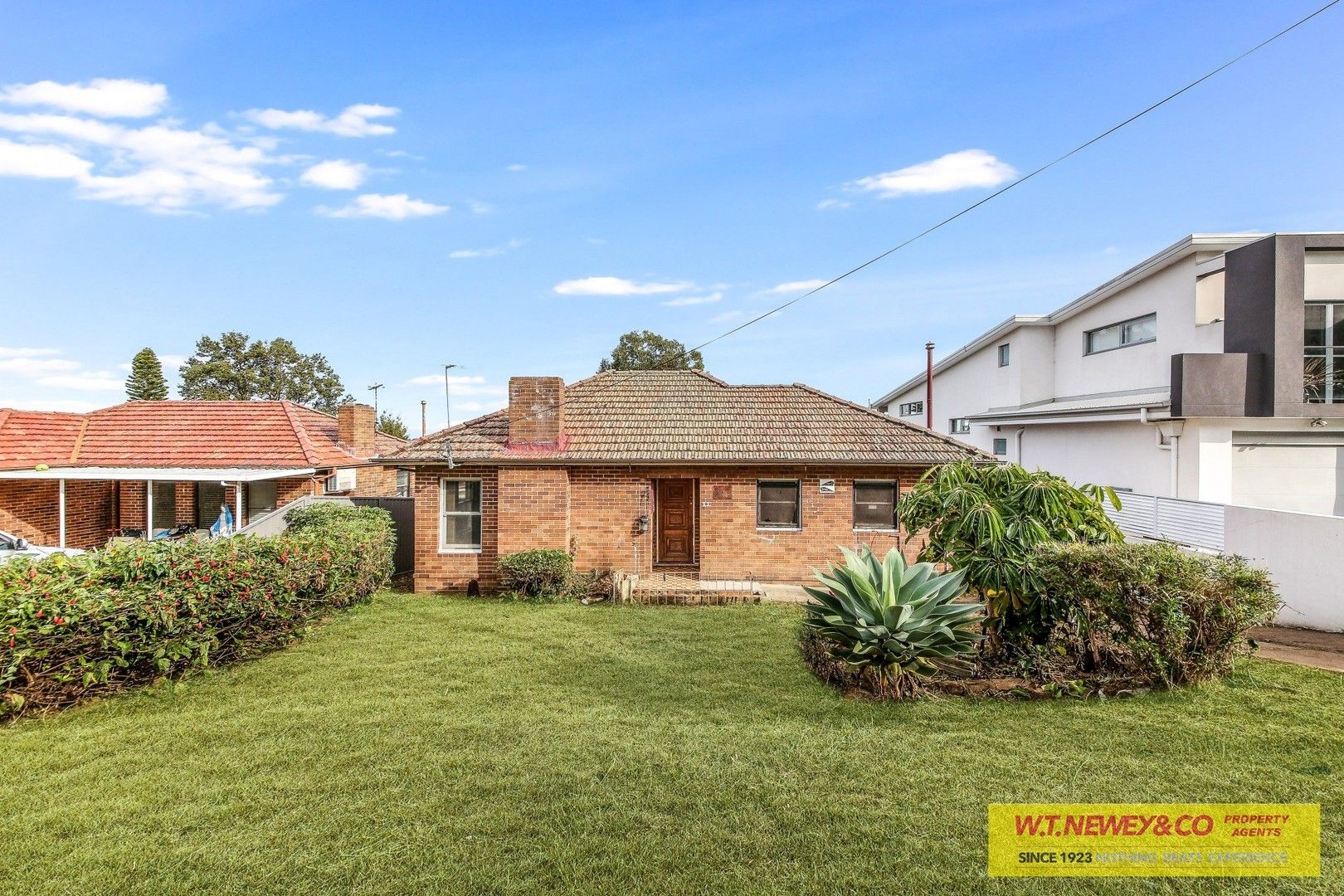 22 Lowry Street, Mount Lewis NSW 2190, Image 0