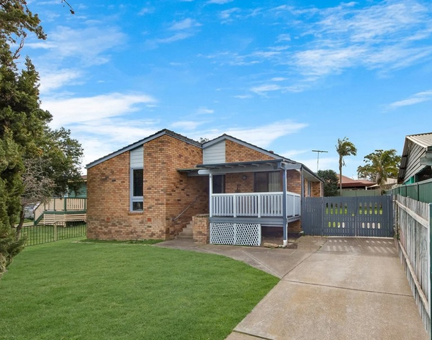 11 Rowley Place, Airds NSW 2560