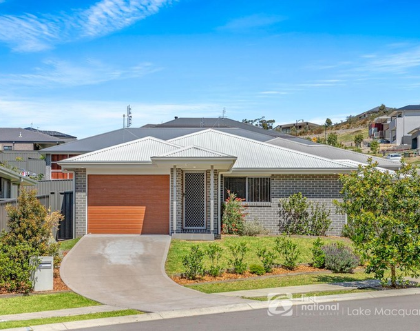 33A Floresta Crescent, Cameron Park NSW 2285