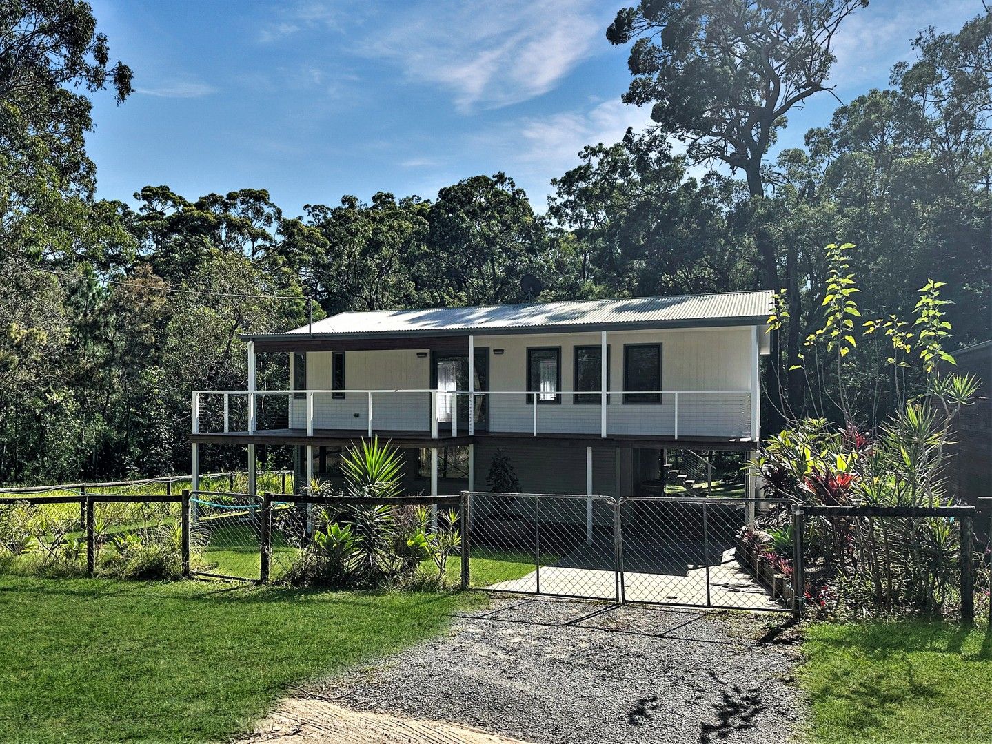 15 Noogie Street, Macleay Island QLD 4184 Domain