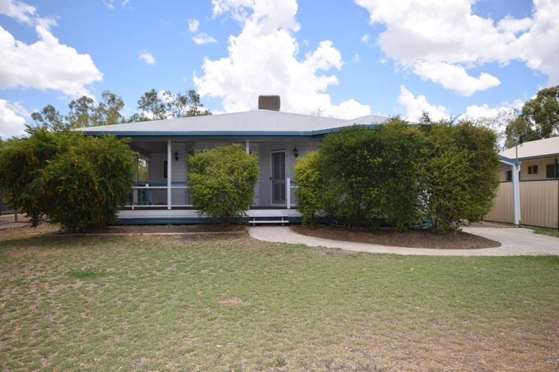 31 Robin Road, Longreach QLD 4730