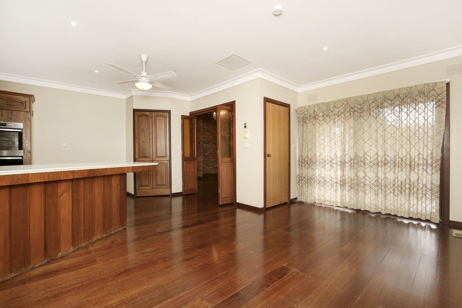 26 Coventry Crescent, Mill Park VIC 3082, Image 2