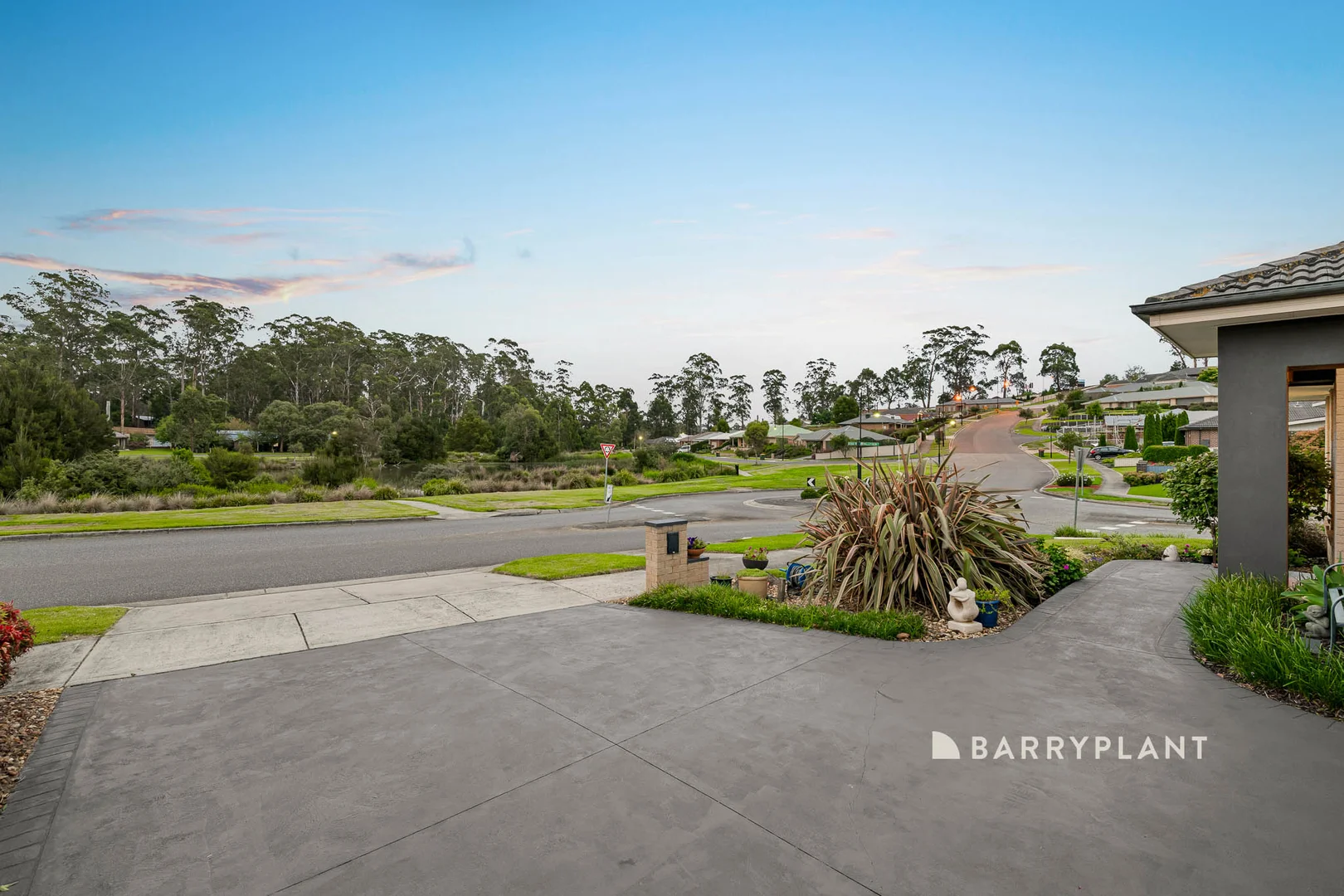 Additional image 4 of 22 Waterside Drive, Drouin VIC 3818