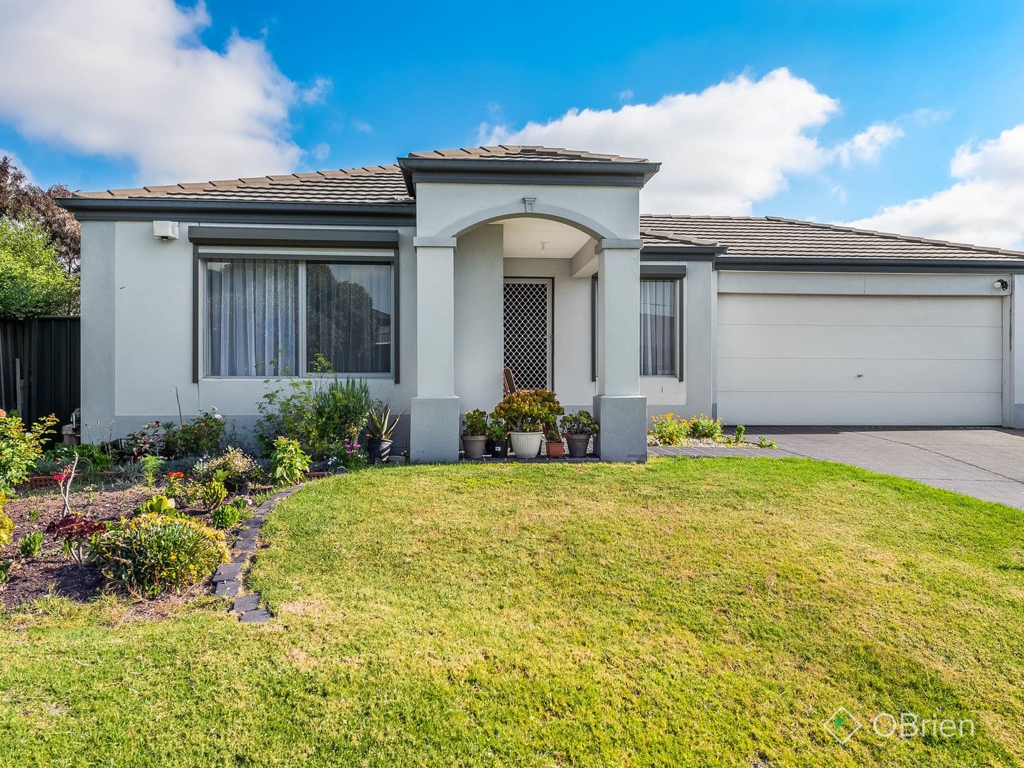 4 bedrooms House in 40 Howard Place DEER PARK VIC, 3023