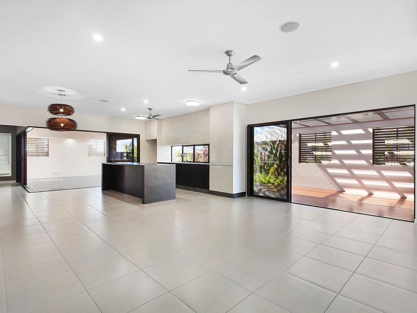 10 Sita Retreat, Burdell Property History & Address Research Domain