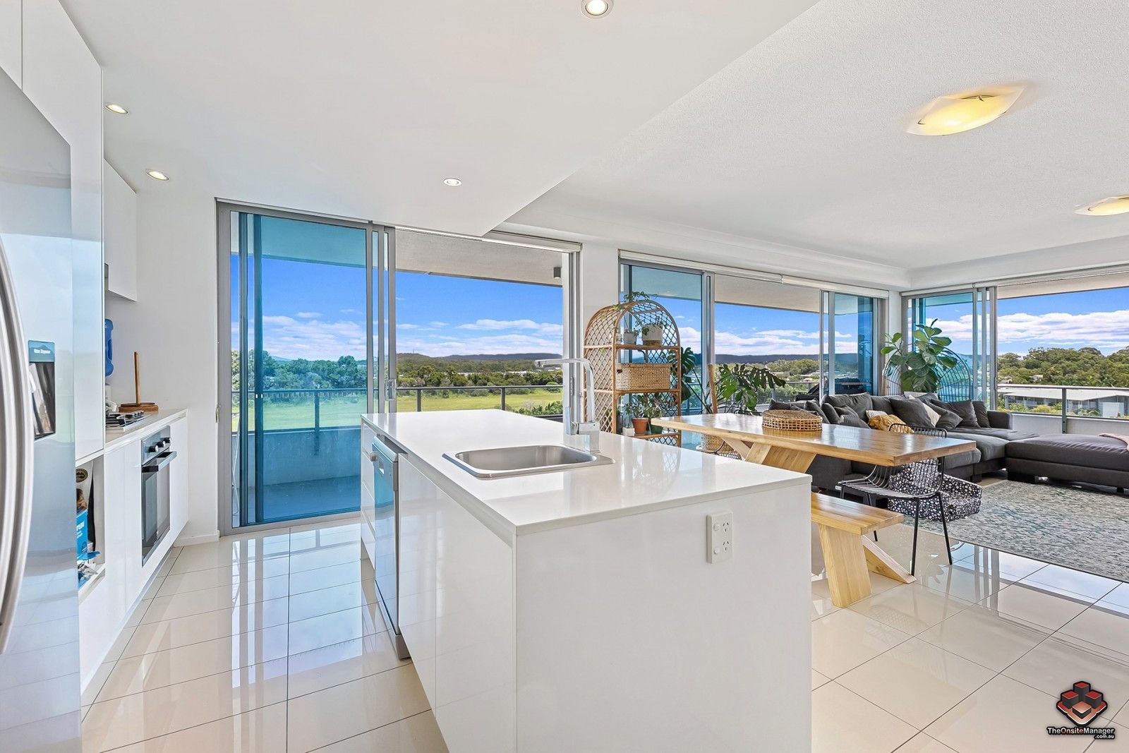 ID:21107074/15 Compass Drive, Biggera Waters QLD 4216 - Apartment For ...