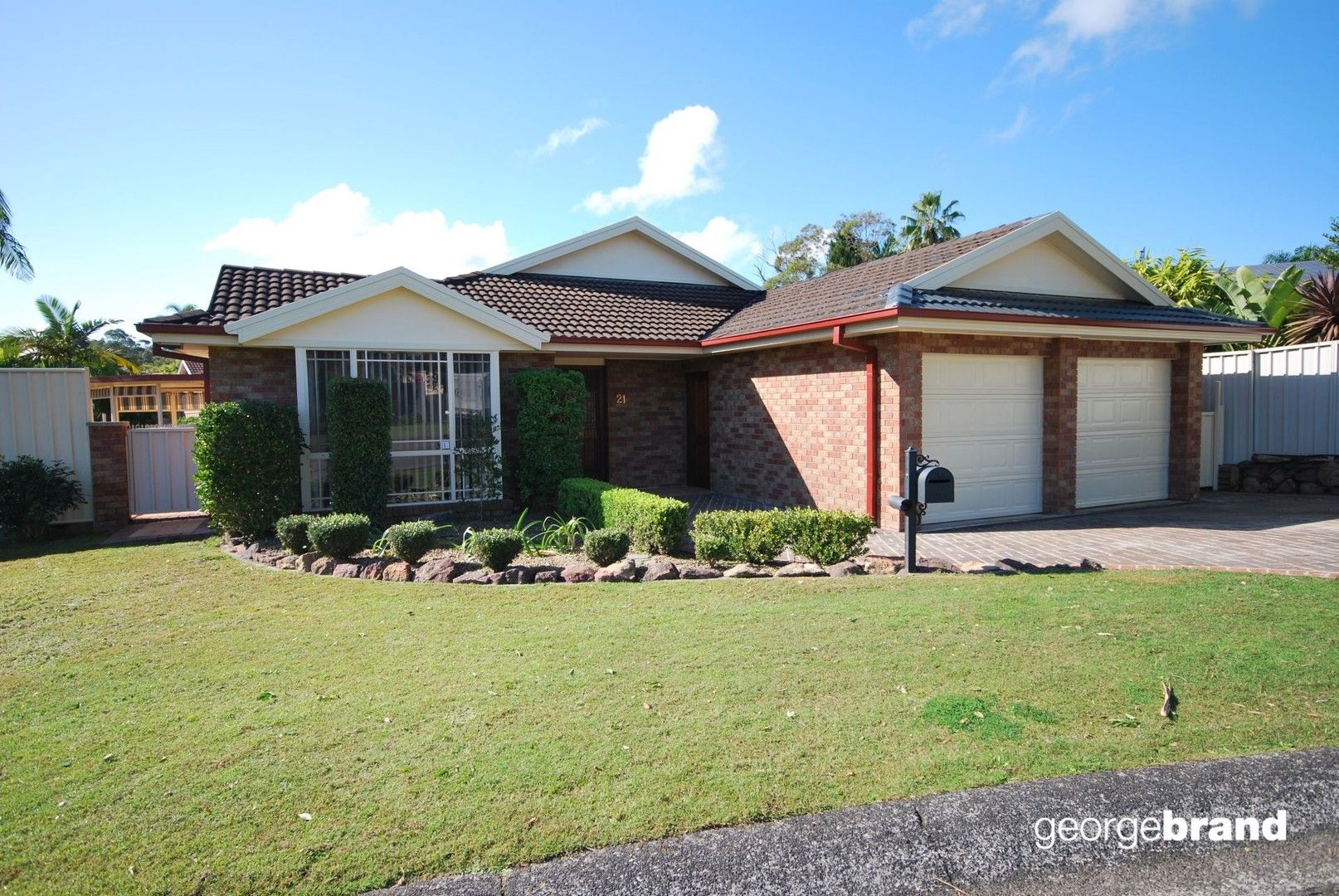 4 bedrooms House in 21 Hempstalk Crescent KARIONG NSW, 2250