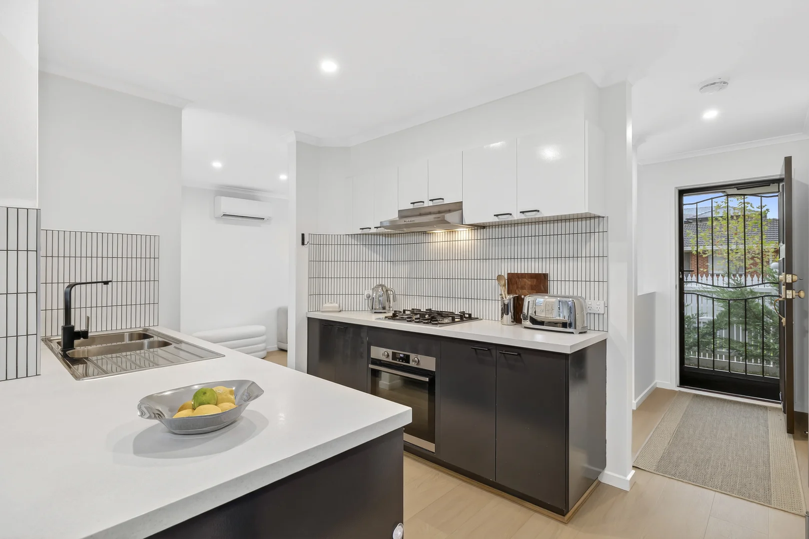 Additional image 5 of 2 Albany Road, Oakleigh East VIC 3166