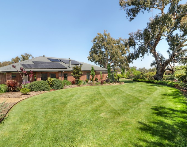 6 Oaksford Drive, Mansfield VIC 3722