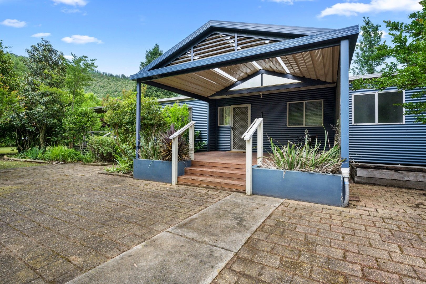 7121 Great Alpine Road, Porepunkah VIC 3740, Image 0