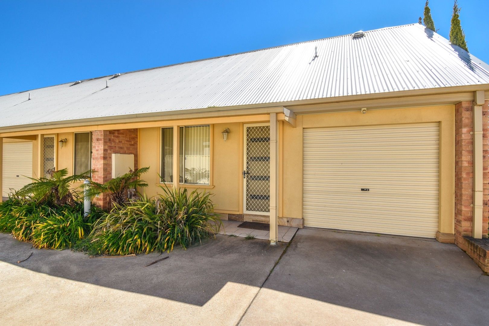 1 bedrooms Apartment / Unit / Flat in 1/35A McLachlan Street ORANGE NSW, 2800