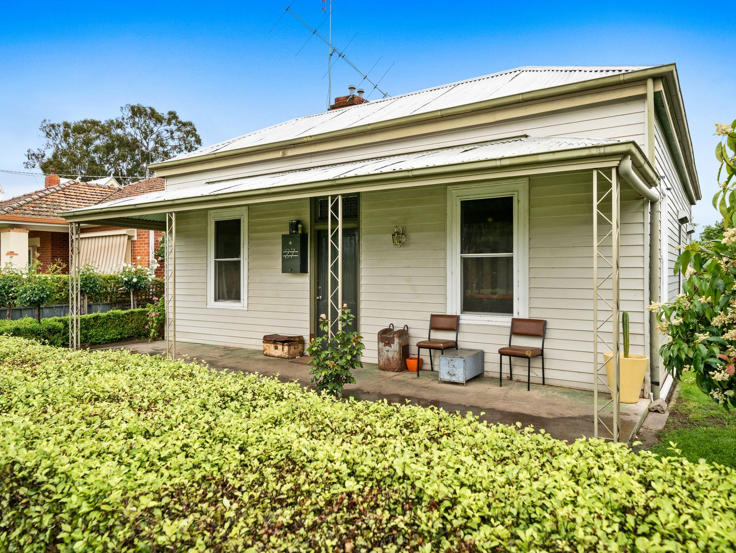 27 Brock Street, Euroa VIC 3666, Image 1