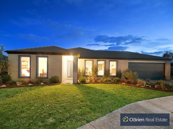 15 Tuscan Court, Lyndhurst VIC 3975