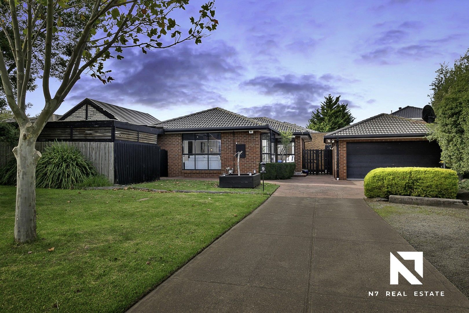 9 Summit Mews, Hillside VIC 3037, Image 0