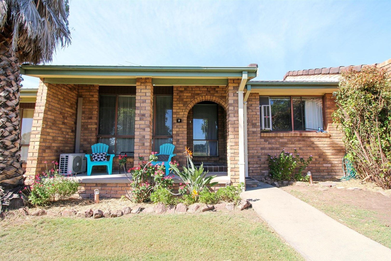 9/2 Grainger Crescent, Singleton NSW 2330, Image 0