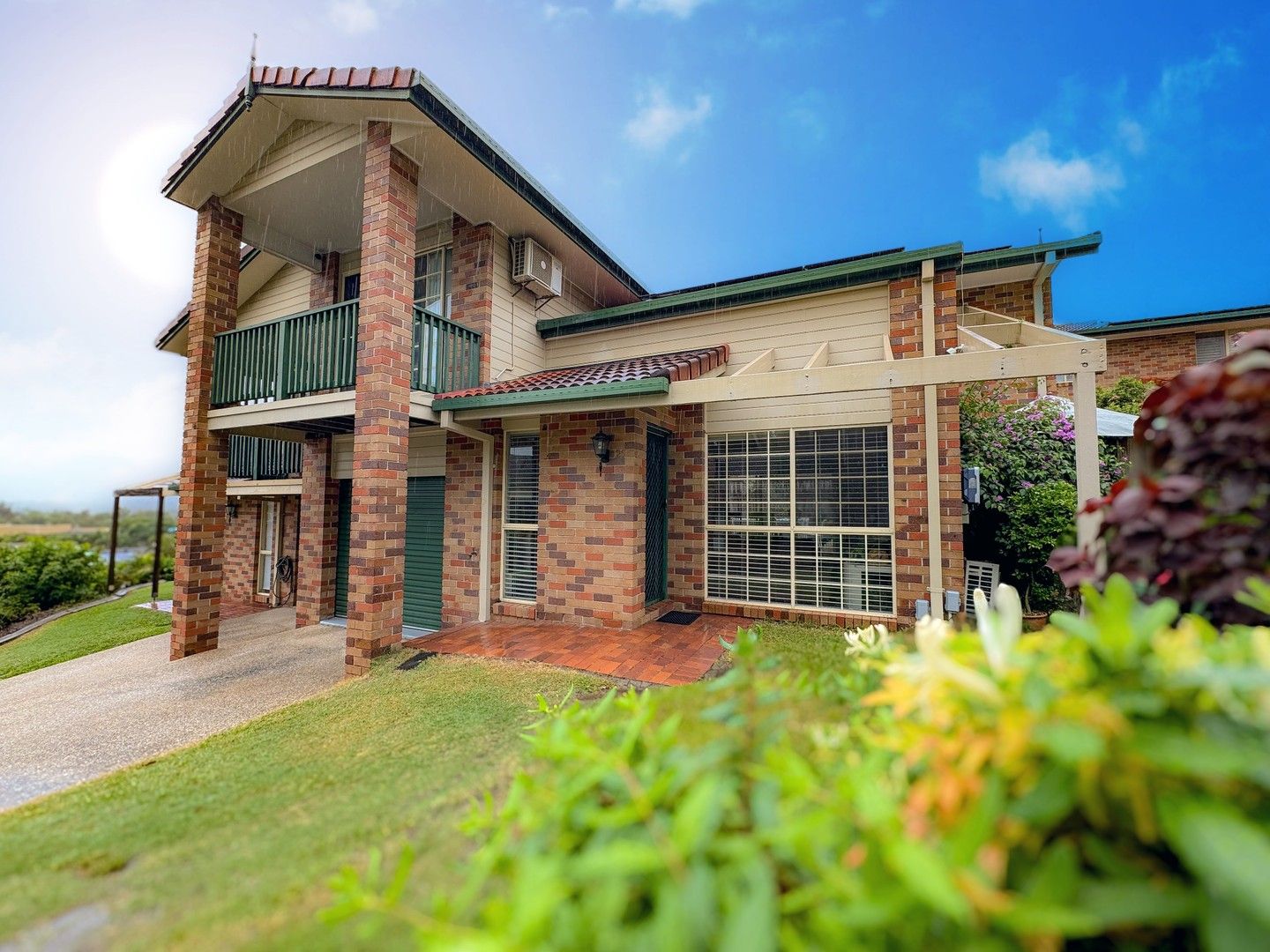 3 bedrooms Townhouse in 25/2 Doyalson Pl HELENSVALE QLD, 4212
