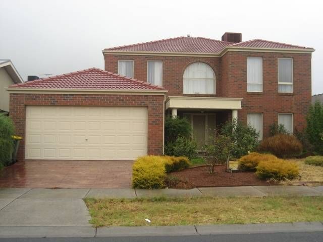4 bedrooms House in 2 Lomandra Avenue BUNDOORA VIC, 3083