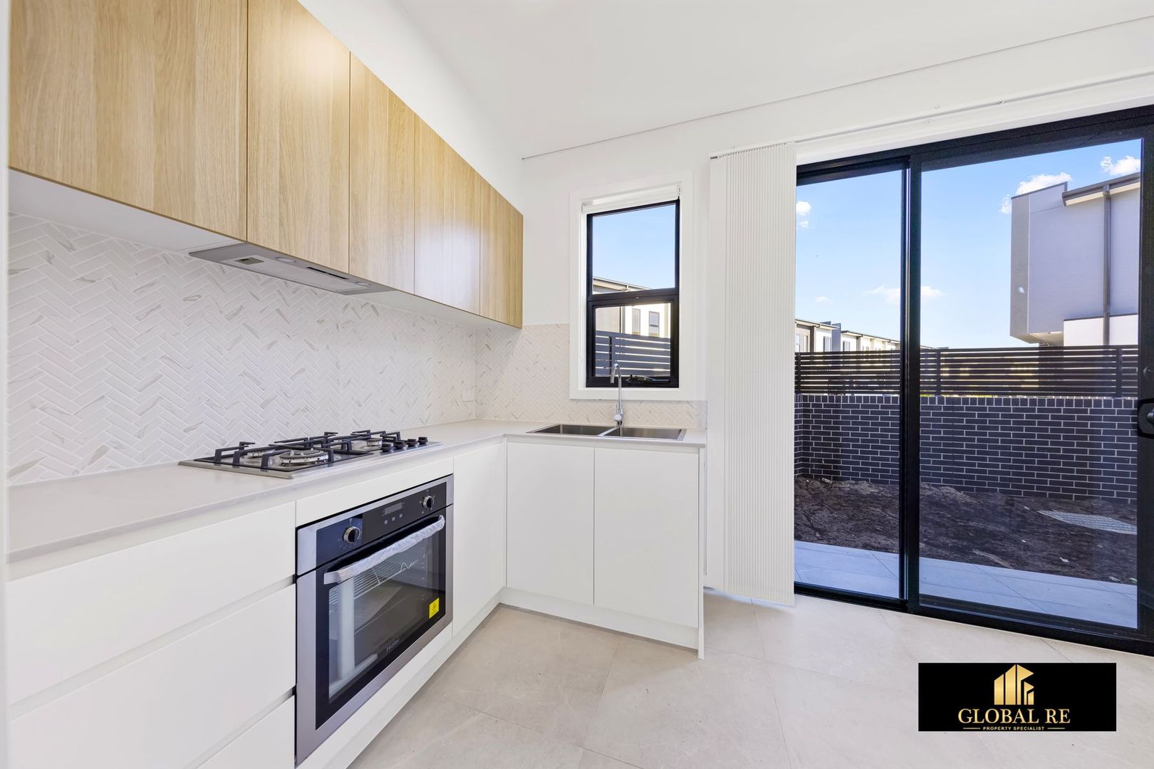 28/5-7A Glenfield Road, Glenfield NSW 2167, Image 2